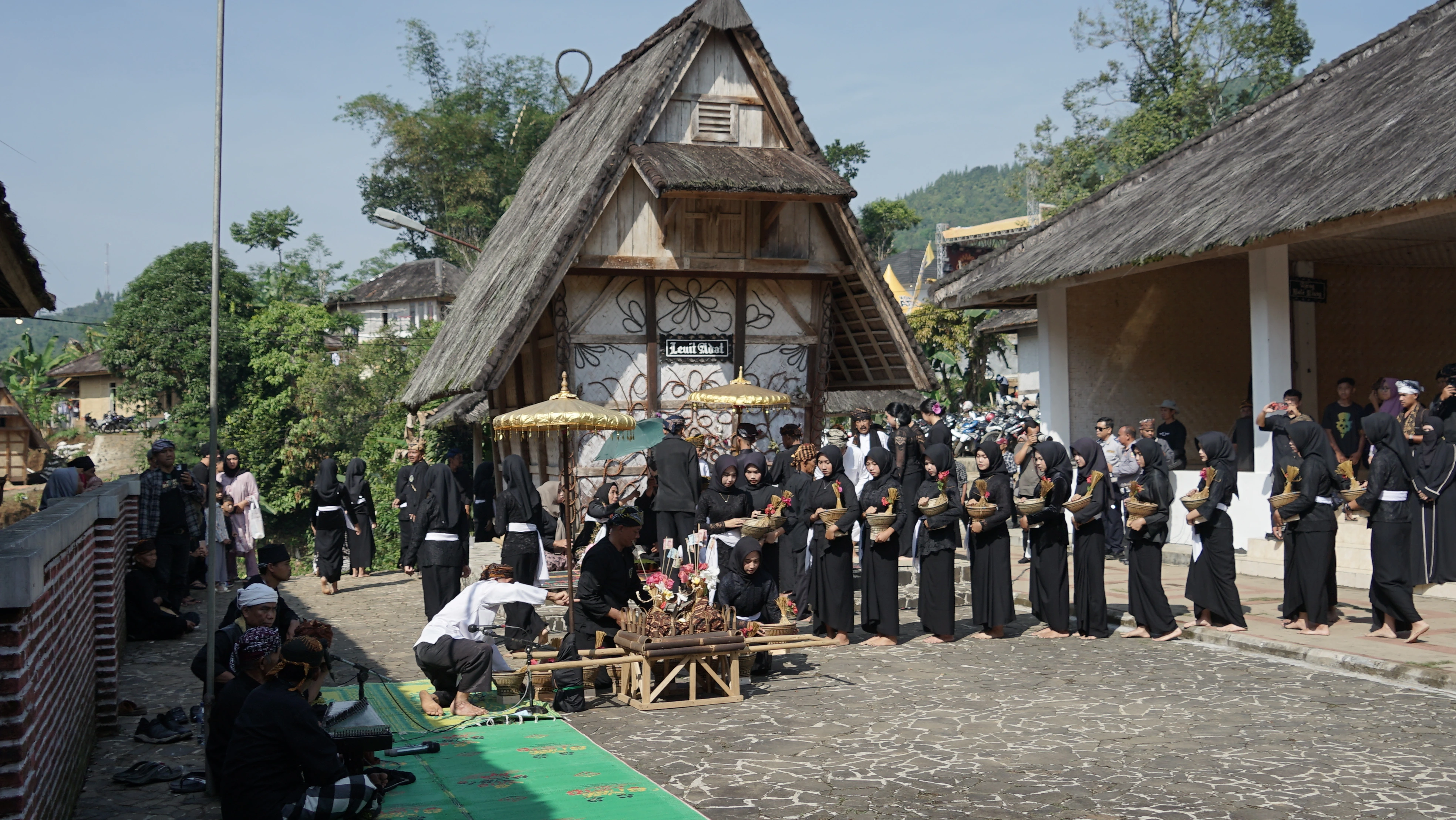 Seren Taun Kasepuhan CIsungsang - Karisma Event Nusantara