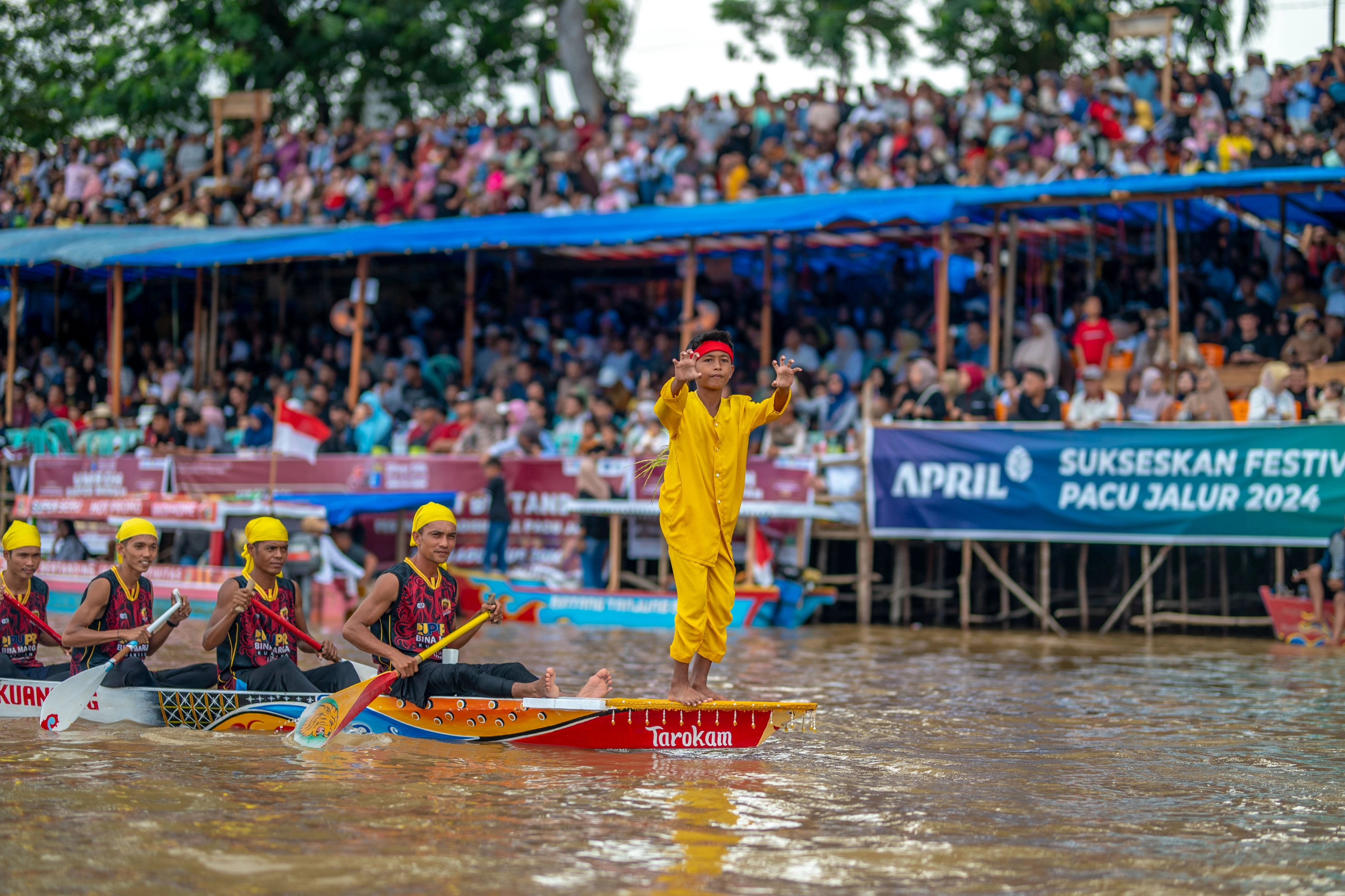 Festival Pacu Jalur Tradisional - Karisma Event Nusantara