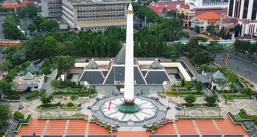 Parade Surabaya Juang - Karisma Event Nusantara