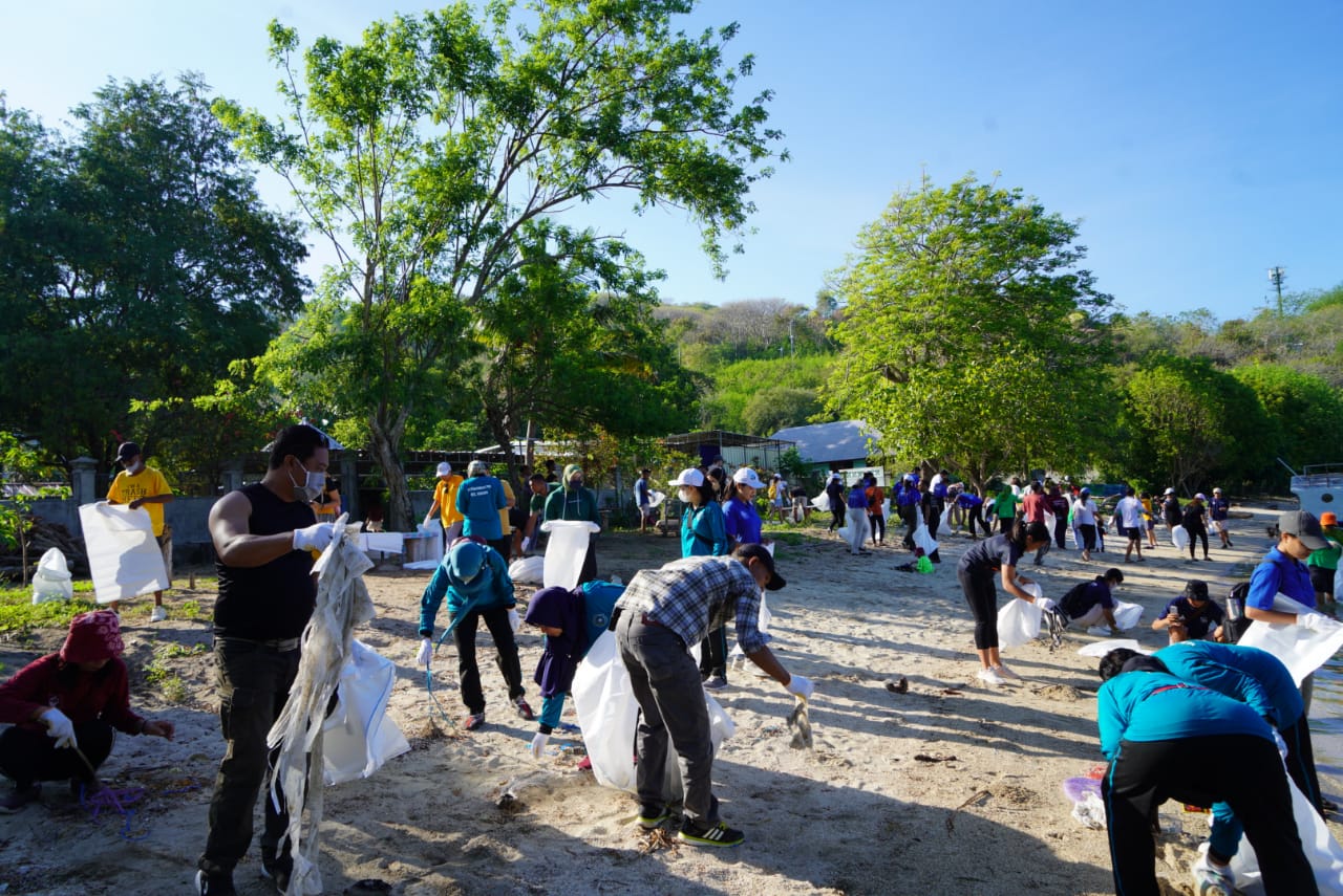 Labuan Bajo Maritime Festival image 4