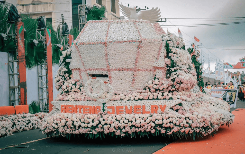 Tomohon International Flower Festival image 3