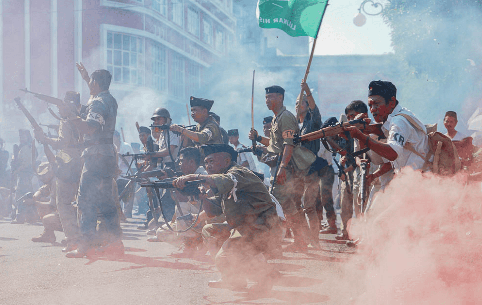 Memahami Keberanian dan Semangat Juang dalam Parade Surabaya Juang