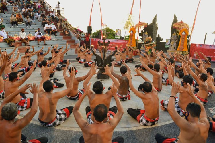 5 Kesenian Tradisional Populer di Bali yang Jadi Pertunjukkan Favorit Wisatawan