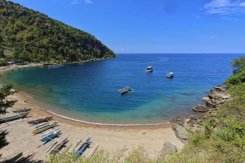 Pesona Teluk Tomini, Surga Terumbu Karang Bawah Laut Ciamik di Sulawesi