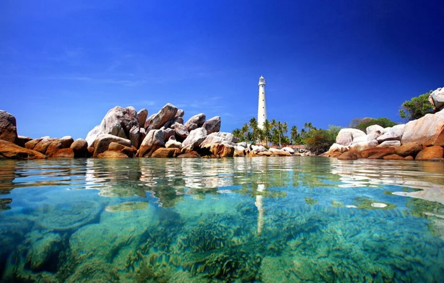 4 Rekomendasi Wisata Pantai Belitung dengan Pemandangan Eksotis