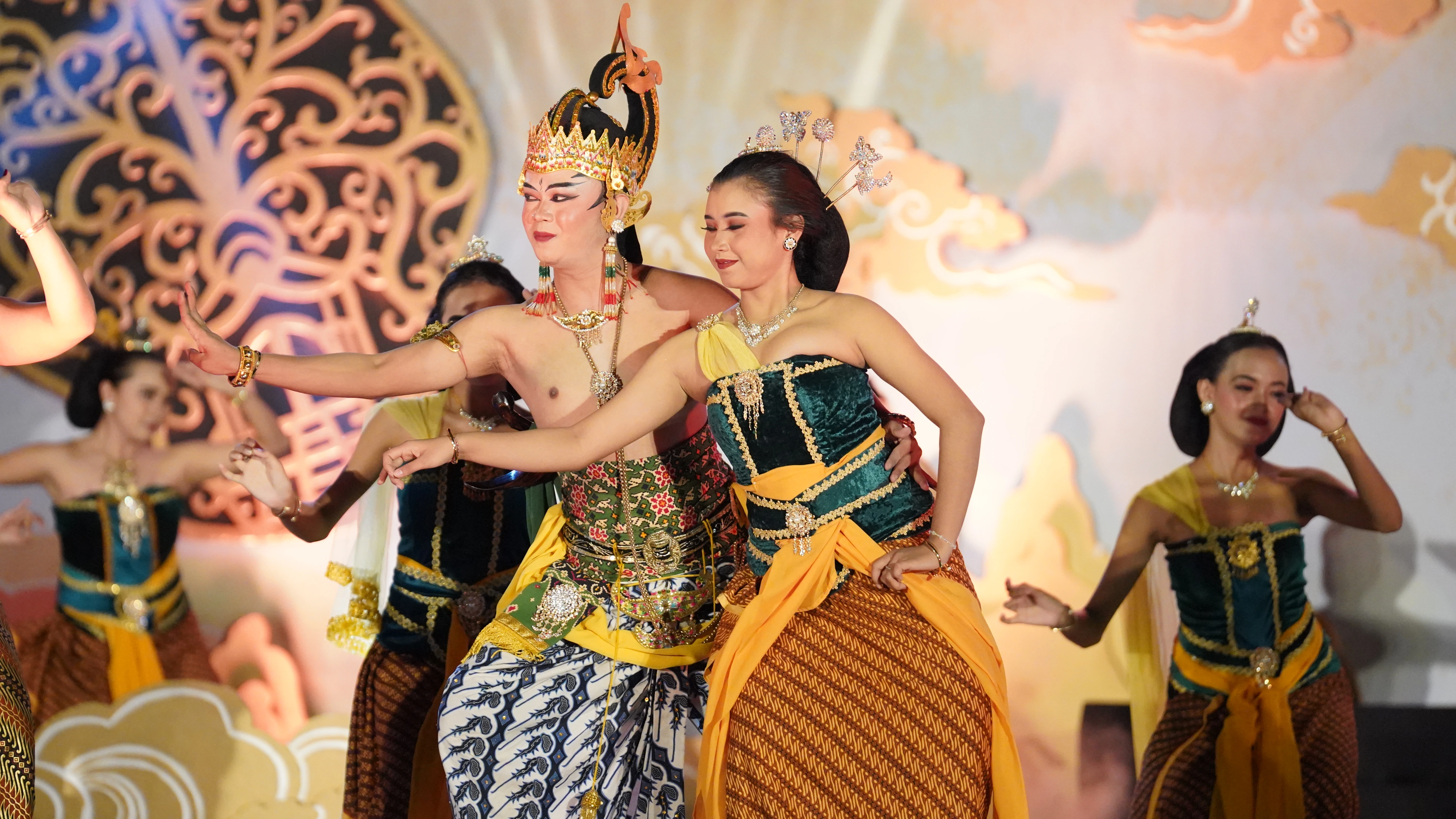 Kilas Jejak Sejarah dan Keragaman Budaya Semarang dalam Festival Kota Lama