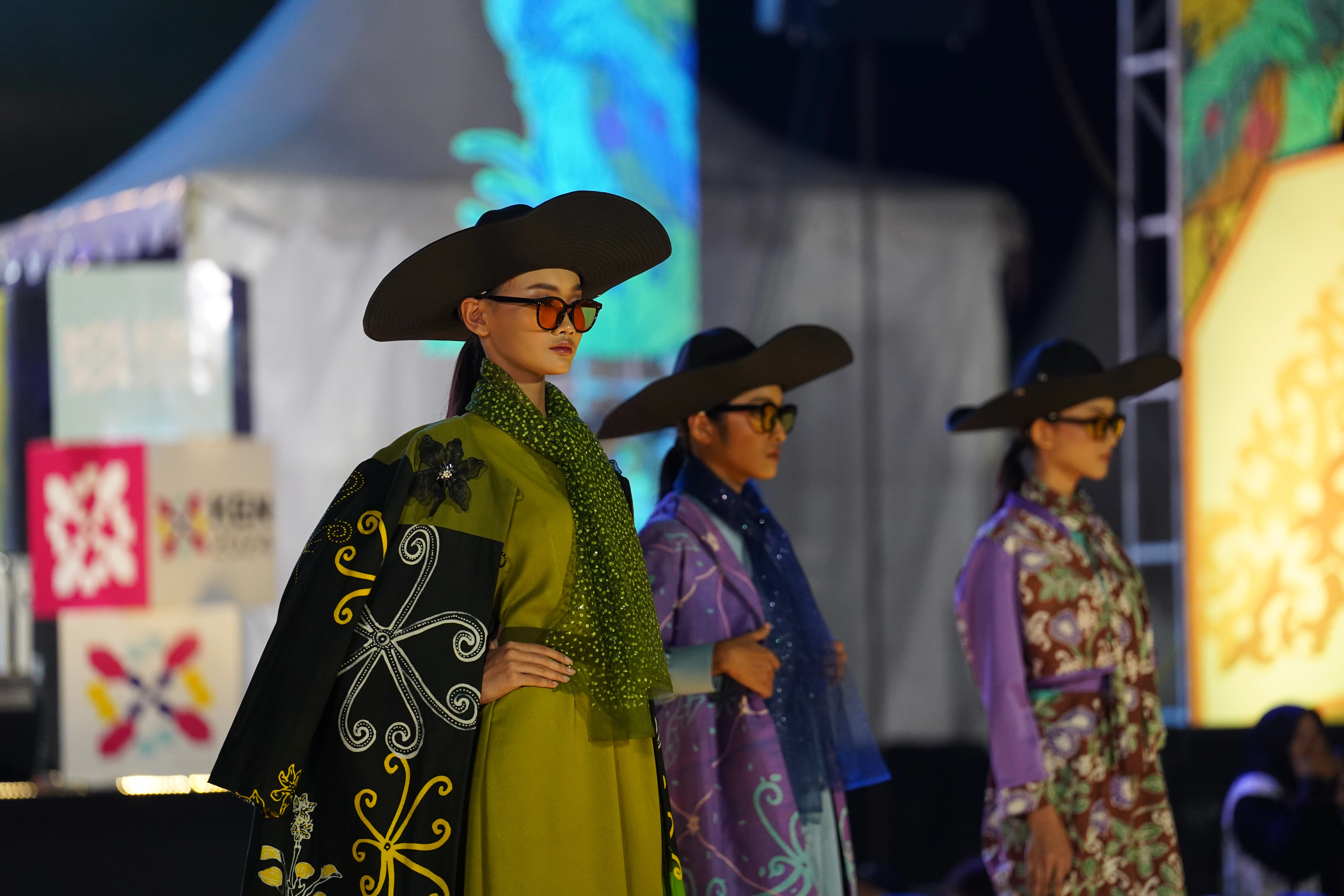 Representasi Mini Indonesia, Balikpapan Fest Rangkul Keragaman Budaya Nusantara lewat Tari Kolosal dan Fashion Show