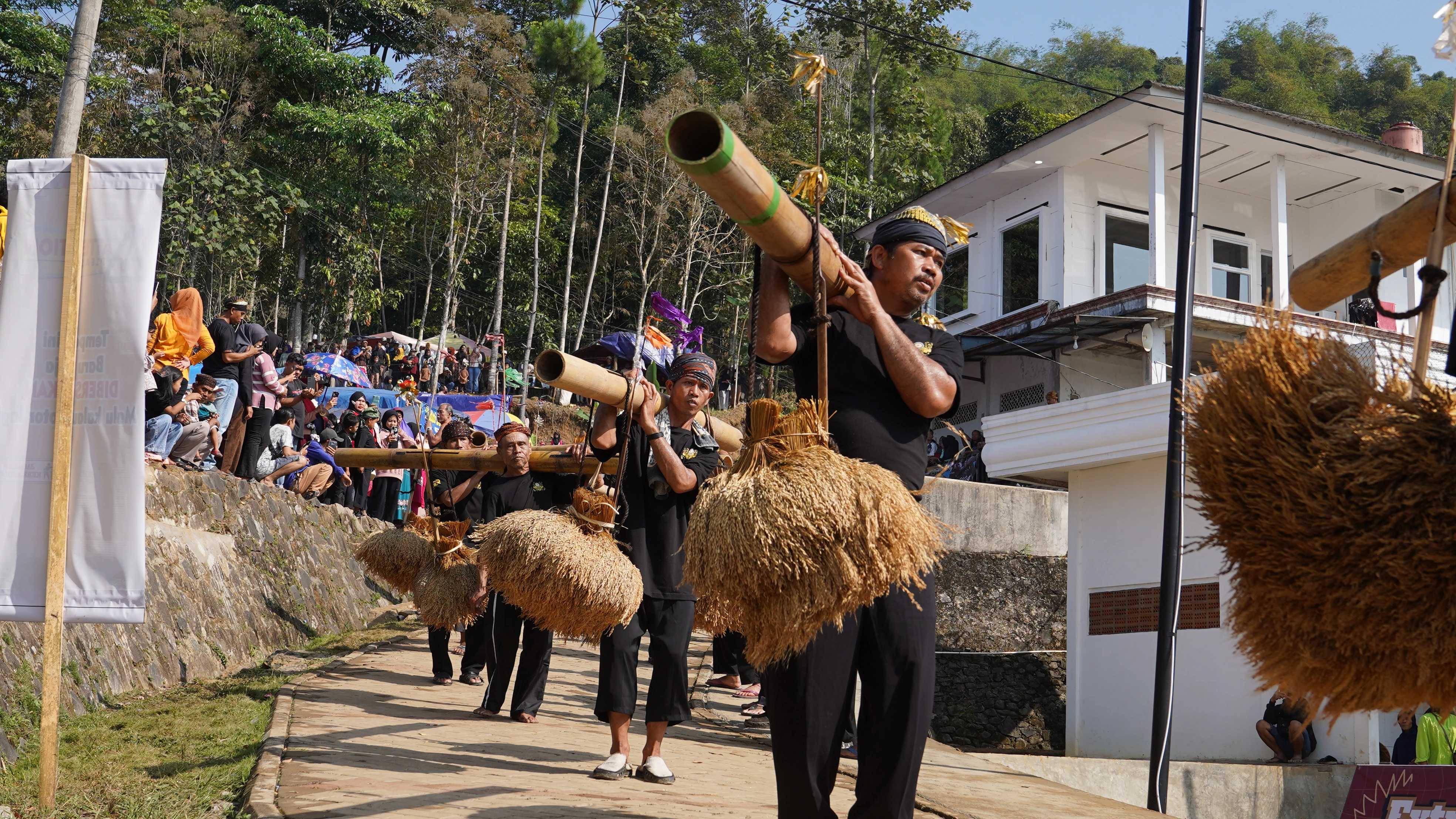 Fakta Upacara Adat Seren Taun di Kasepuhan Cisungsang Lebak, Tradisi Tahunan hingga Jadi Wisata Budaya