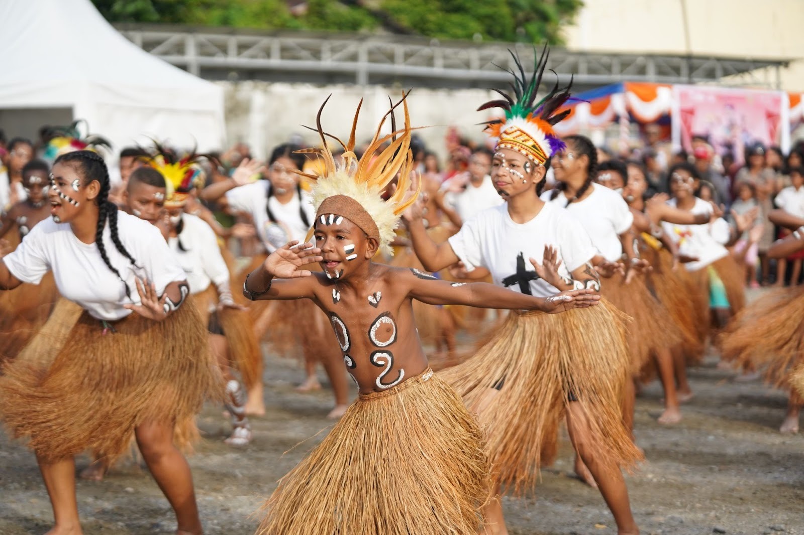 Pesona Kebudayaan dan Seni Indonesia Timur di Timika Inside Festival of Art 2024