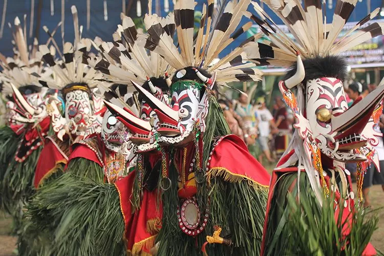 Mengenal Tari Hudoq Khas Suku Dayak Bahau di Kalimantan Timur